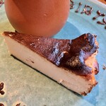 COMEDOR MONRICO - 濃厚なチーズケーキ、とてもクリーミーです！