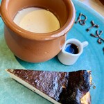 COMEDOR MONRICO - 壺焼きプリンとバスクチーズケーキ❤️