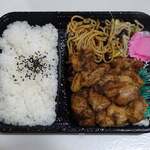 まるせい - 唐揚げ弁当720円