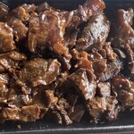 ワタナベ食品 直売店 - 2024/08/20
      牛すじ丼 449円