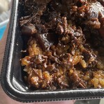 ワタナベ食品 直売店 - 2024/08/20
      牛すじ丼 449円