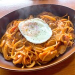 ワールドコーヒーショップ - イタリアンスパゲティ サラダ付 1,300円