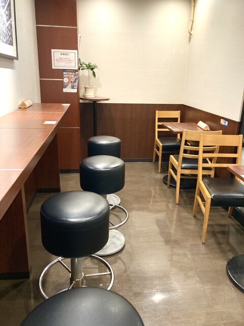 DOUTOR COFFEE Shinjuku Bunka Senta Tori Ten photo 4
