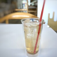 TRATTORIA KIKUYA - ジンジャーエール・・前回アイスコーヒーが薄めでしたので、今回はこれを。(^◇^;)
