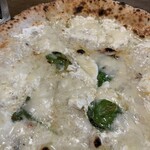 PIZZERIA FAMIGLIA - 