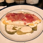 山下食堂 - 茄子のソテーとオムレツ　パルミジャーノのクリーム