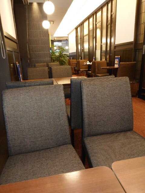 Kissa Shitsu Renoir Okachimachi Minamiguchi Ekimae Ten photo 4