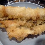 地魚屋台とっつぁん - 穴子です。まずは出汁に付けないでそのままで食べてみます。