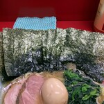 末広家 - 海苔増しは5枚150円。