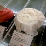 カズノリ イケダ アンディヴィデュエル - ショーケースより→クリームチーズケーキ