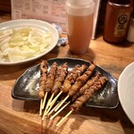 かわ屋 - 何本でも食べられる、とり皮！