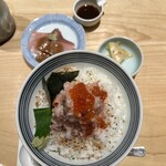 日本橋海鮮丼 つじ半 神楽坂店 - 
