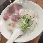 虎一番 - 鶏白湯