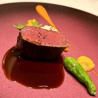 Pluie dete - ❽黒毛和牛
                      〜赤ワインのソース、パプリカ、チョリソーのスパイシーなソースが食欲を唆り、少食な奥さまも完食。