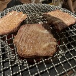 炭火焼肉ホルモンさわいし - 