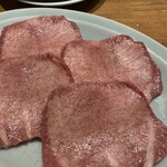 炭火焼肉ホルモンさわいし - 