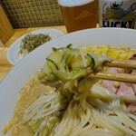 猫と月 chan mie noodles - 
