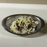 かれーの店 うどん  - チーズ・スパイシーひき肉