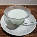 中華ダイニング 一途一心 - 杏仁豆腐