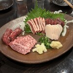 けとばし屋チャンピオン - 馬肉刺身5種盛り