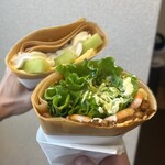 オザキクレープ - メロンカスタードホイップ、旨辛チリビーンズ