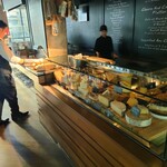 Scarlett Wine Bar & Restaurant - 