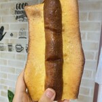 ブーランジェリ･エ･カフェ　オブジェ - お持ち帰りパン♡小さなラコステ♡自然解凍⇒今回はレンチンで！クラスとはカリッとクラムはサックリ！まるで洋菓子〜♡ラコステさんの味自体が本っ当に大好きなのでつい見かけたら買っちゃうんだよなぁ♡♡