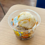 サーティワンアイスクリーム - 料理写真:杏仁豆腐 + ゴールドメタルリボン☆