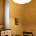 みき家 - 奥のテーブル席に着きました、個室風に仕切られています