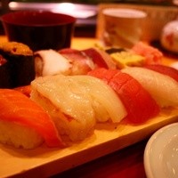 鮨政 西口店 - すし 840円。