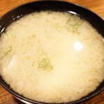 居酒屋 さか盛 - 魚のアラの味噌汁②
