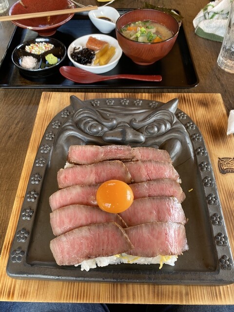 専用【願いが叶う】魔除け 厄除け【九谷焼】3.8号黒釉桜 お祈り猫 伊野正峰 願いが叶う】魔除け 厄除け【九谷焼】3.8号黒釉桜 お祈り猫 伊野正