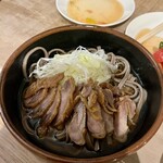 オーバー イージー - つったい肉そば