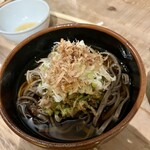 オーバー イージー - 山形のだしそば
