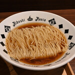 NIBOSHI MANIA - さざえといりこの焦がし醤油蕎麦の麺