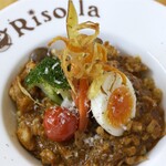 発酵×リゾットの店 リゾーラ - 糀スパイシーカレーの玄米リゾピピラフ

