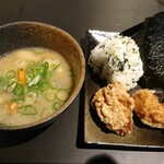縁むすび - 料理写真:日替わり味噌汁(豚汁)・ワンプレート