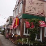 腸詰屋 - 腸詰たべるぞ、という感じ