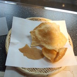 せんべい手焼き体験※せんべい5枚のうち、３枚焼きあがり(2014.04.06)