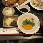 和久 - 小鉢、炊き合わせに見えましたが南蛮でした