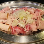 塩ホルモン 炭楽 - コリコリ三兄弟