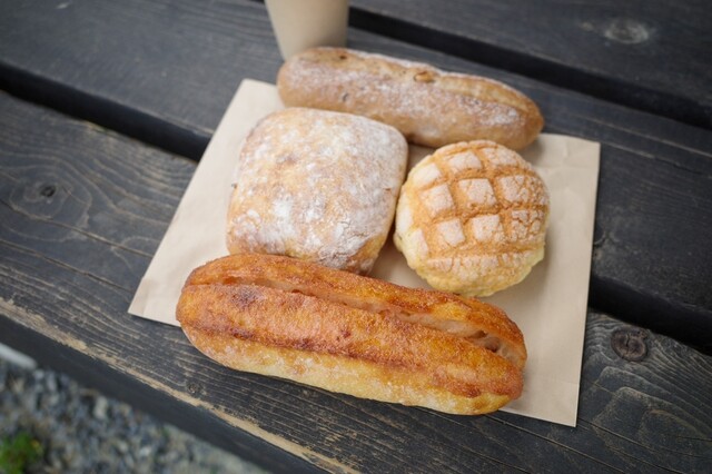 TARO BAKERY（タロー ベーカリー） - 陸前赤井（パン）の写真