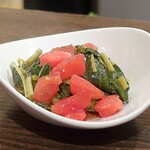 トリワイン ＰＩＫＯＳＨＨＨＵ - トマトとモロヘイヤのネバネバマリネ