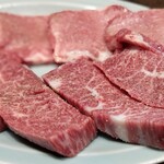 炭火焼肉ホルモンさわいし - 