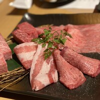近江うし焼肉 にくTATSU 銀座店 - 