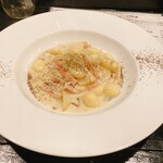 トミトミ - ベーコンとゴルゴンゾーラのクリームニョッキ