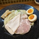 麺屋 春花 - 二種の叉焼と煮卵の冷製海老つけ麺 #限定B
