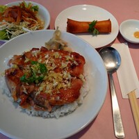 シェフス - 海南丼＆エビの春巻き（1本）②