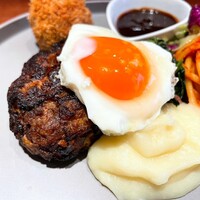 FORNO - 鳥取県産黒毛和牛のハンバーグ&田中農場の目玉焼き