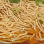 いっとく家らーめん - 麺アップ